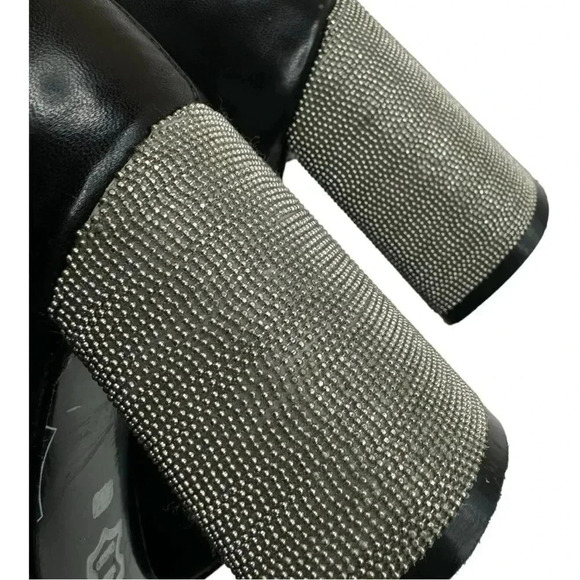 Alice + Olivia Delanie Chainmail Bootie - Picture 10 of 12